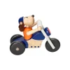 Auto de madera con personaje