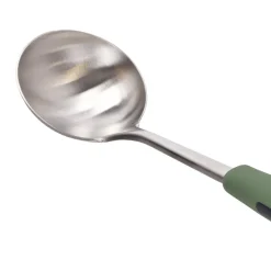 Cucharón de acero inoxidable con mango plástico