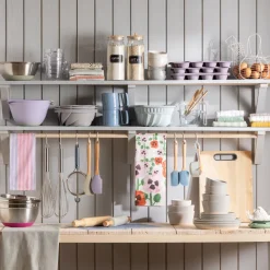 Jarro con medidas de plástico 600 ml