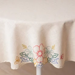 Mantel con detalle bordado altezzo diámetro 150 cm