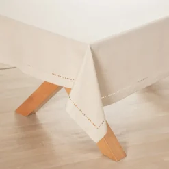 Mantel con diseño prepicado