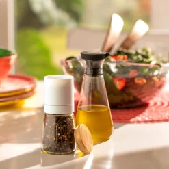 Molinillo Vidrio con tapa de madera y plástico 170 ml