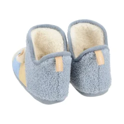 Pantufla bota peluda infantil