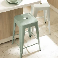 Piso alto de metal 41x41x61 cm