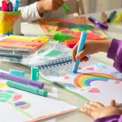 Set de 12 crayones retráctiles tipo témpera sólida