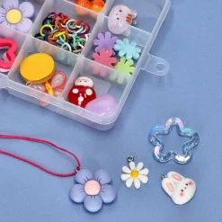 Set para crear tus propios collares con figuras colgantes