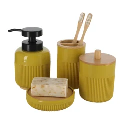Vaso de plástico y bambú para el baño