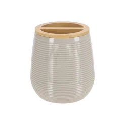 Vaso de plástico y bambú para el baño